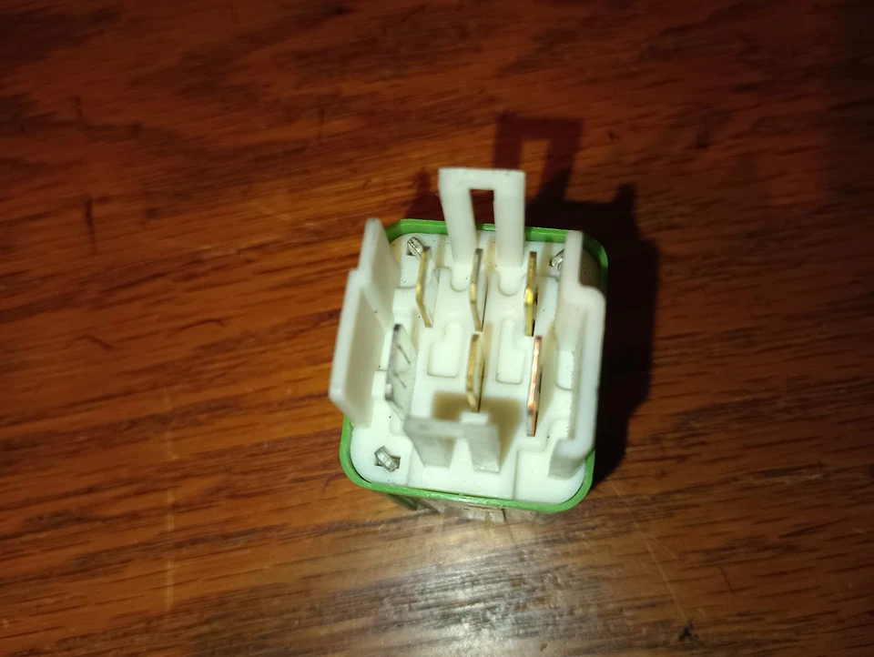 TOYOTA LEXUS RELÉ ABS TRC 88263-24030 056700-9800 8826324030 OEM 1 año de garantía Foto 3 de 4