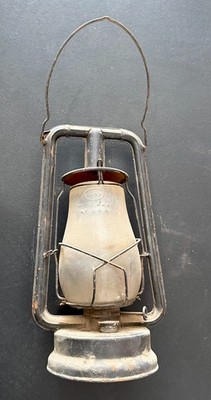 Vintage R. E.Dietz Monarch Kerosene Rustic Lantern Glass Globe Fitzall N.Y. USA