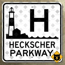 New York Heckscher Parkway highway marker road sign Long Island Islip 16x16
