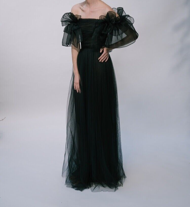 skims long black dress PERFECT FOR LAYERING TULLE MAXI DRESS – AKIRA main image 1