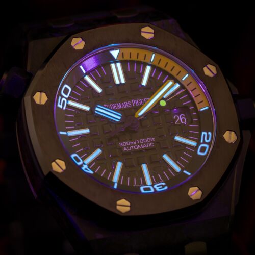 Audemars Piguet Royal Oak Offshore Diver Carbon Ceramic Yellow 15706AU.00.A002CA - Bild 23 von 24