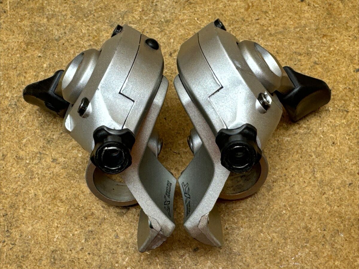 Shimano Deore XT SL-M750 Trigger Shifters Shifter Set 3 x 9 Shimano Deore XT SL-M750 Trigger Shifters Shifter Set 3 x 9
