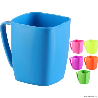 NEW SET OF SQUARE SHAPE PLASTIC CUPS HOME PARTY