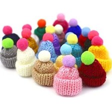 10 MINI KNITTED POM POM WOOL MINIATURE HATS FOR DOLLS OR RUBBER CRUISE ANIMALS