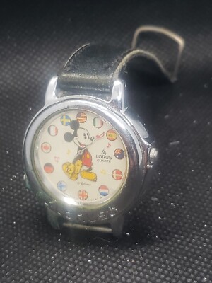 Vintage Disney Mickey Mouse Lorus watch 1980s It display picture 1