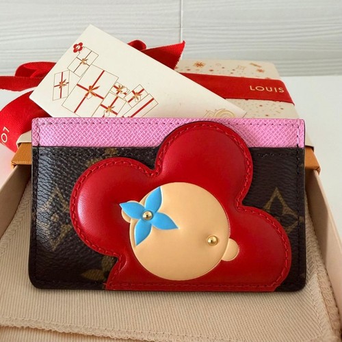 Louis Vuitton M82730 Vivienne Card Holder US 4.1in Limited Edition Box Included
