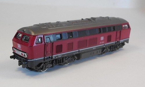 Roco Spur N 1/160 Nr. 02150A Diesellok BR 215 031-6 der DB OVP #2221 | Condition: Gebraucht