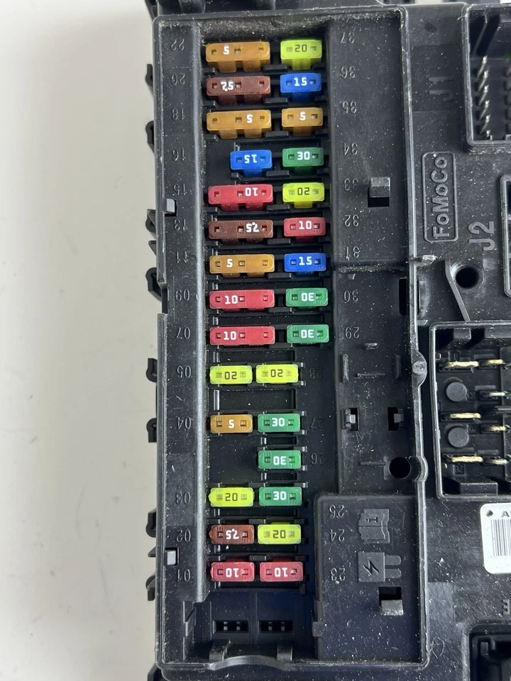 Lincoln MKZ 2017 caja de fusibles carrocería BCM MÓDULO DE CONTROL UNIDAD GU5T-15604ADD fabricante original Foto 2 de 4