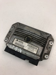 RENAULT SCÉNIC II JM0/1 Motorsteuergerät ECU 8200509516 25208082