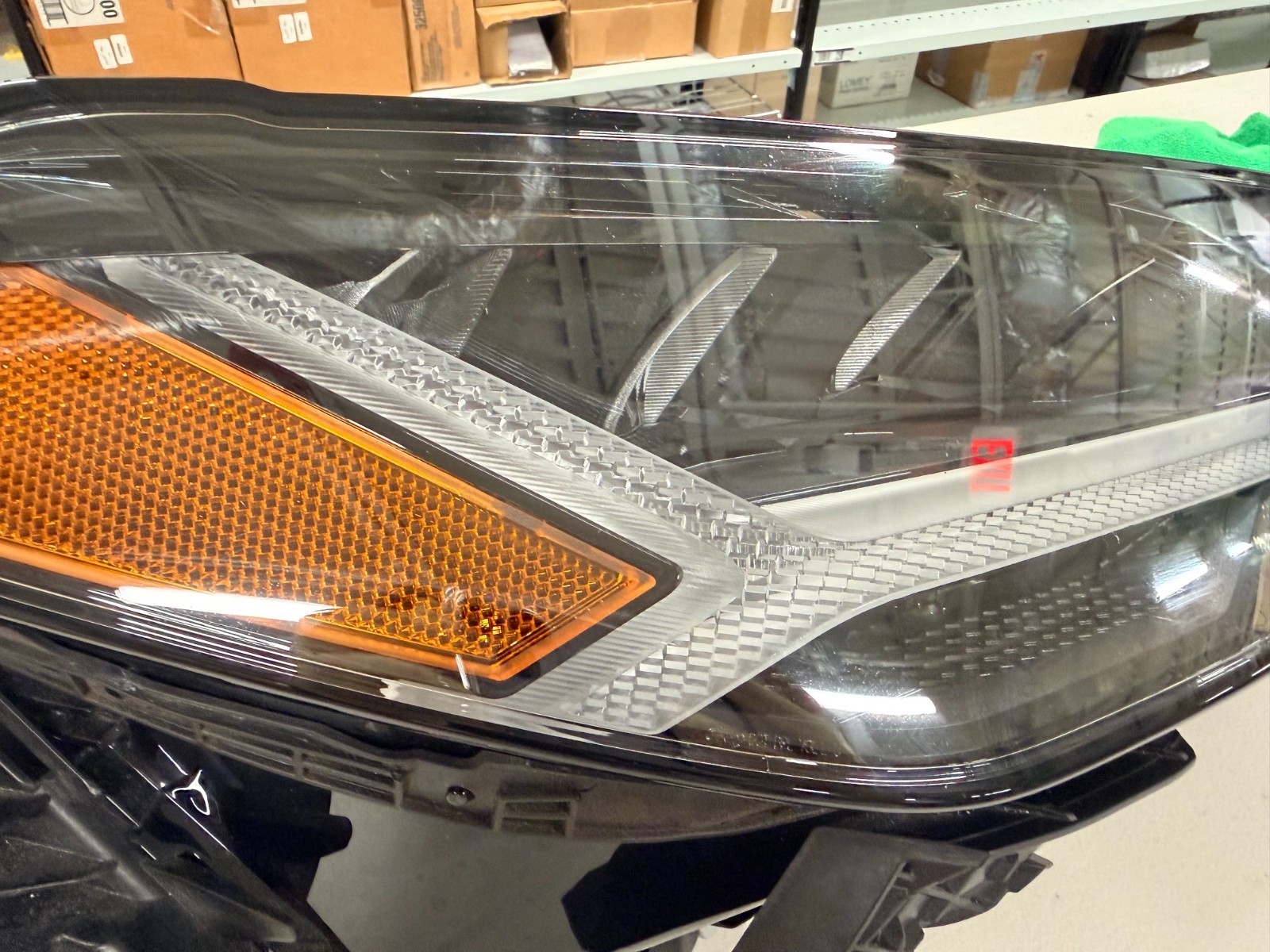 4ML941036E 4ML941006 LAMBORGHINI URUS 2019-2024 PASS HEADLAMP USED
