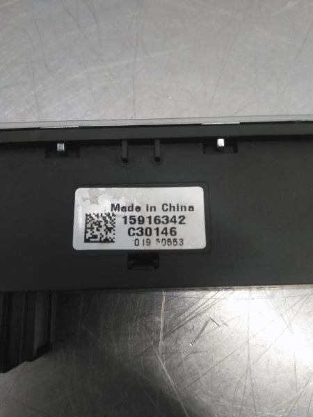 2008 CADILLAC ESCALADE EXT ADJUSTER SWITCH  Foto 2 de 4