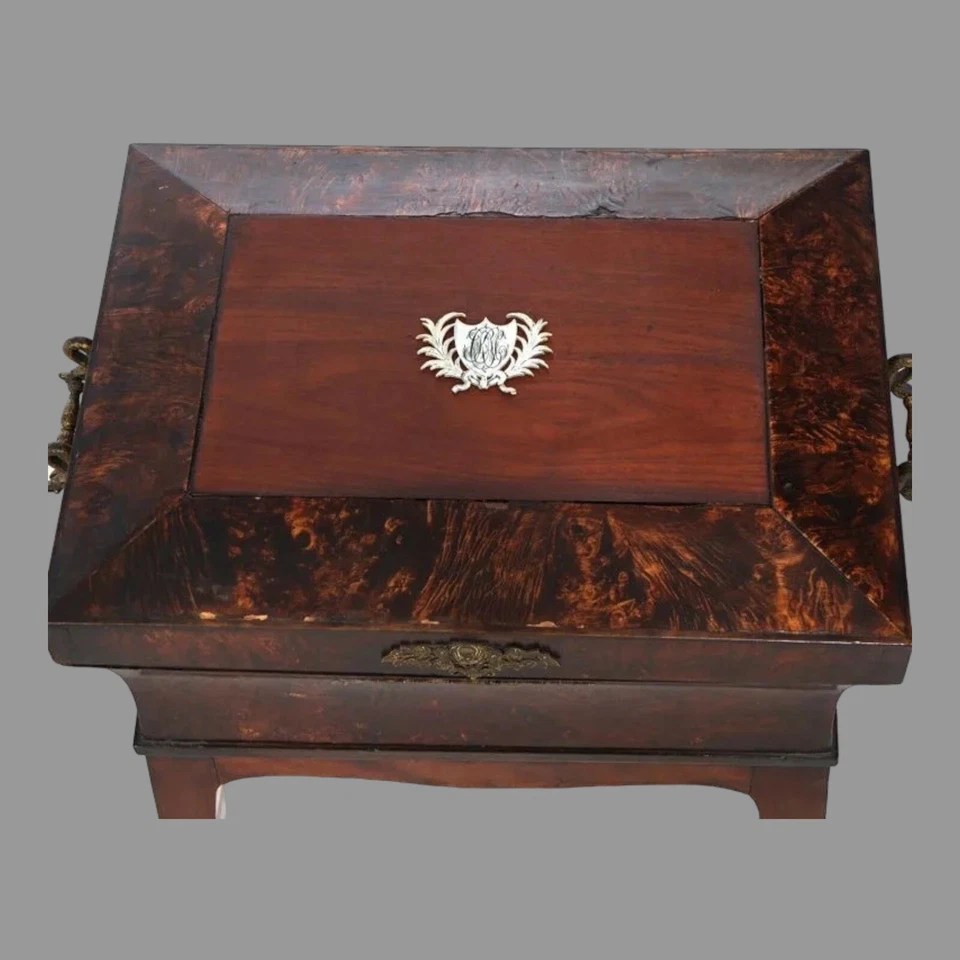 Antique French Louis XVI Inlaid Olive Wood Sewing Box or Jewel Chest c1800 - Image 4 of 4