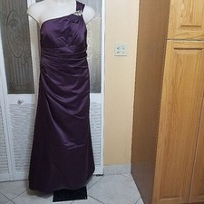 David's Bridal Ladies Beautiful One-Shoulder w/Rhinestones Dress - Size 18