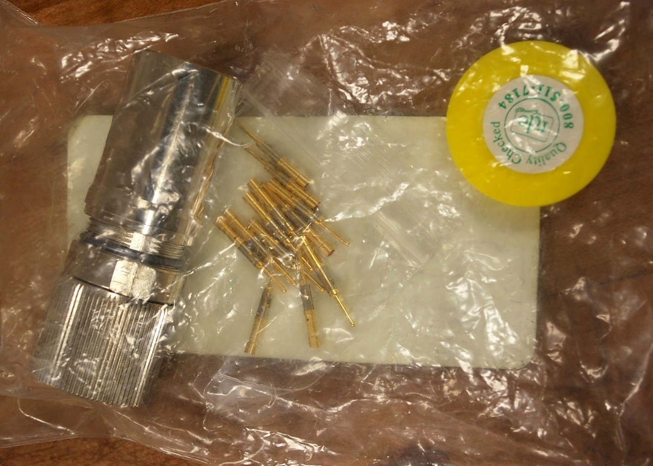 RDE Connectors & Cables SPGA12SNNNNN000213072000 Connector NEW