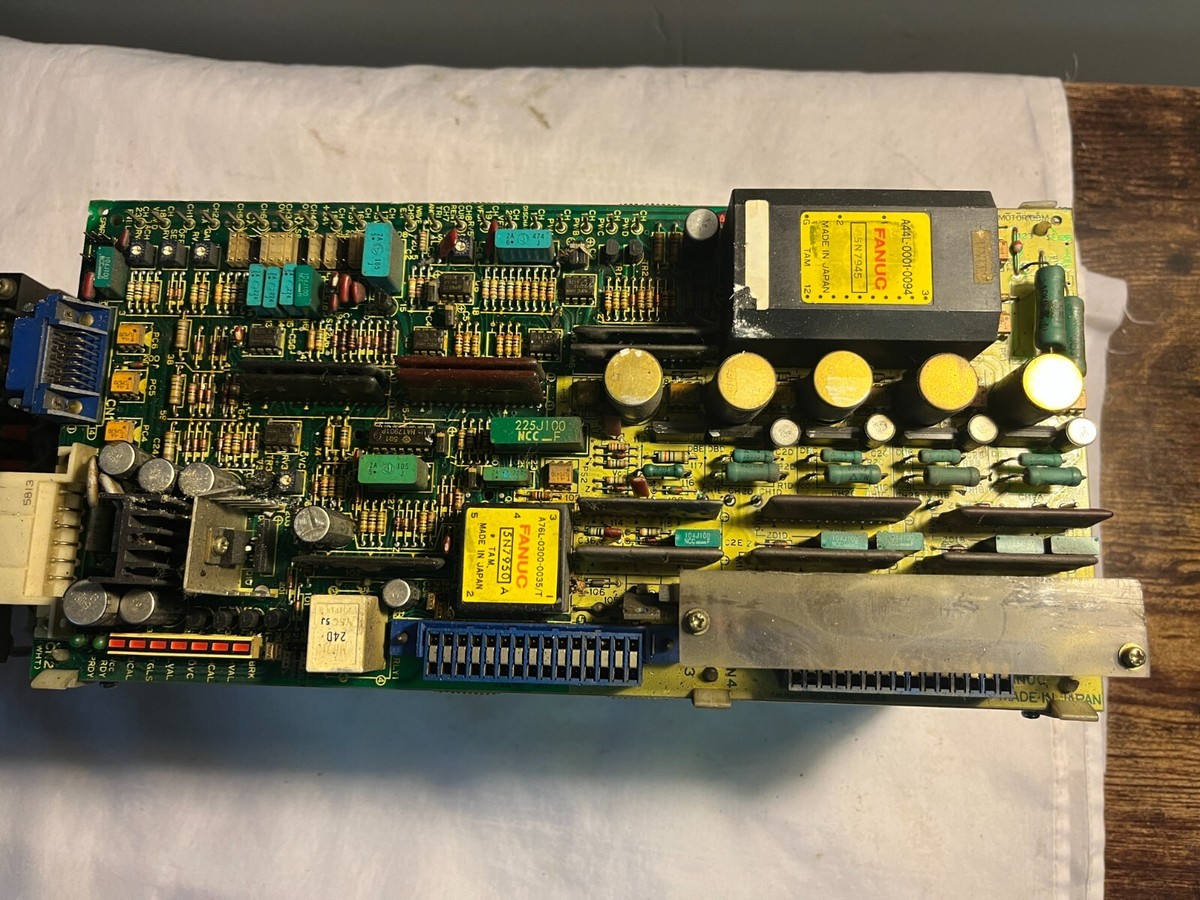 FANUC SERVO DRIVE A06B-6047-H003, Control Unit CNC Machine (A20B FANUC SERVO DRIVE A06B-6047-H003, Control Unit CNC Machine (A20B