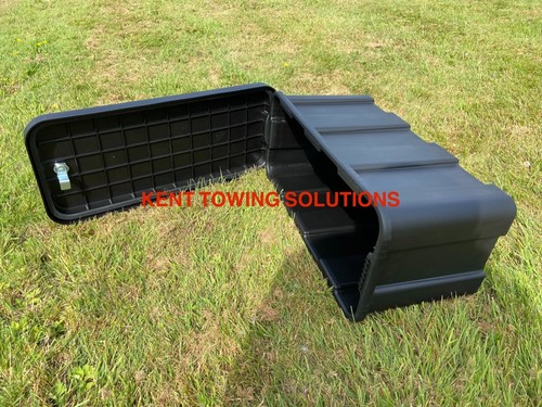 New Lockable Plastic Toolbox Storage 25L + 100kg Capacity - Picture 7 of 9