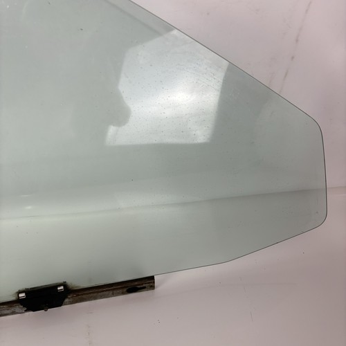 Driver Right Side Door Glass OEM 1996 XL Chrysler Concorde - Picture 5 of 14
