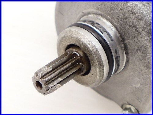 YAMAHA 1999 YZF-R1 Genuine starter motor  - Picture 6 of 6