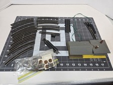 N Scale Train Lot   15 Curved, Switches Untested , Station