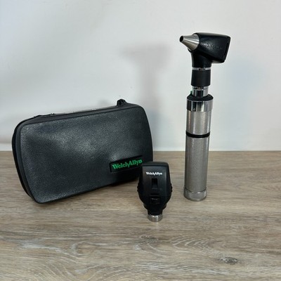 Welch Allyn 3.5v Student Set Otoscope Ophthalmoscope Plug-In Handle Rigid Case