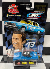 RICHARD PETTY 43 1968 NASCAR RACING CHAMPIONS 1/64 DIECAST CAR 19,043 MADE-