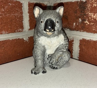 Vintage Royal Heritage Porcelain Koala Bear Figurine 3.5x2.5x4.5 Preowned Nature