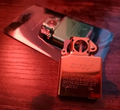 Zorro (auch Zippo-kompatibel) insert für Pfeifen/Sturmfeuerzeugen (Goldfarbig)