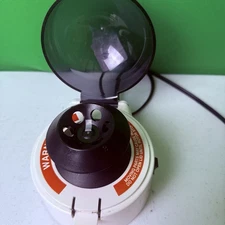 USA Scientific Micro Centrifuge IR 110V AC, 6-Place Rotor, 6,000 RPM. TESTED