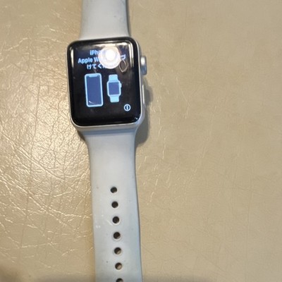 Apple Watch 38 mm Silver Aluminum Case White Silicone Band Bluetooth