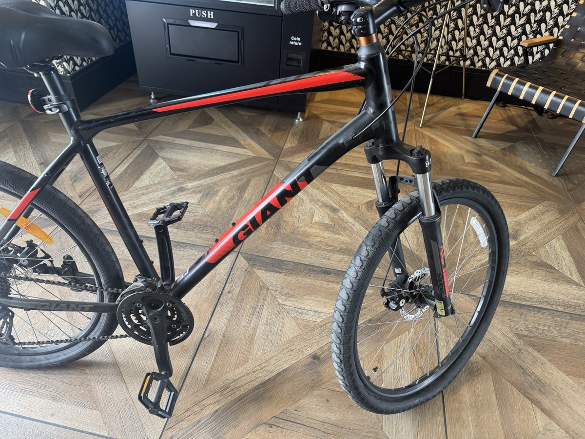 Giant GIANT ALUXX Mountain Bike 26in Black Red Disc Brake Aluminum