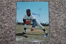 AL DOWNING AUTOGRAPHED YANKEES 8X10 PHOTO POSE 3