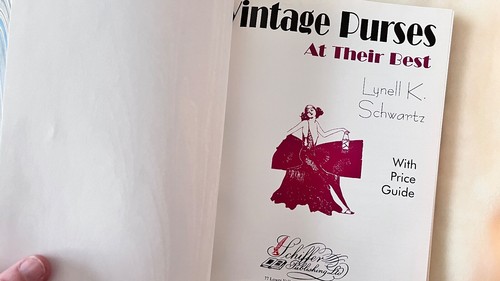 BOOK: VINTAGE PURSES 1995 HARDCOVER - Picture 5 of 6