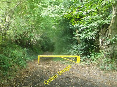 Photo 6x4 Hook Hill Birchett's Green This is a narrow lane that leads dow c2013