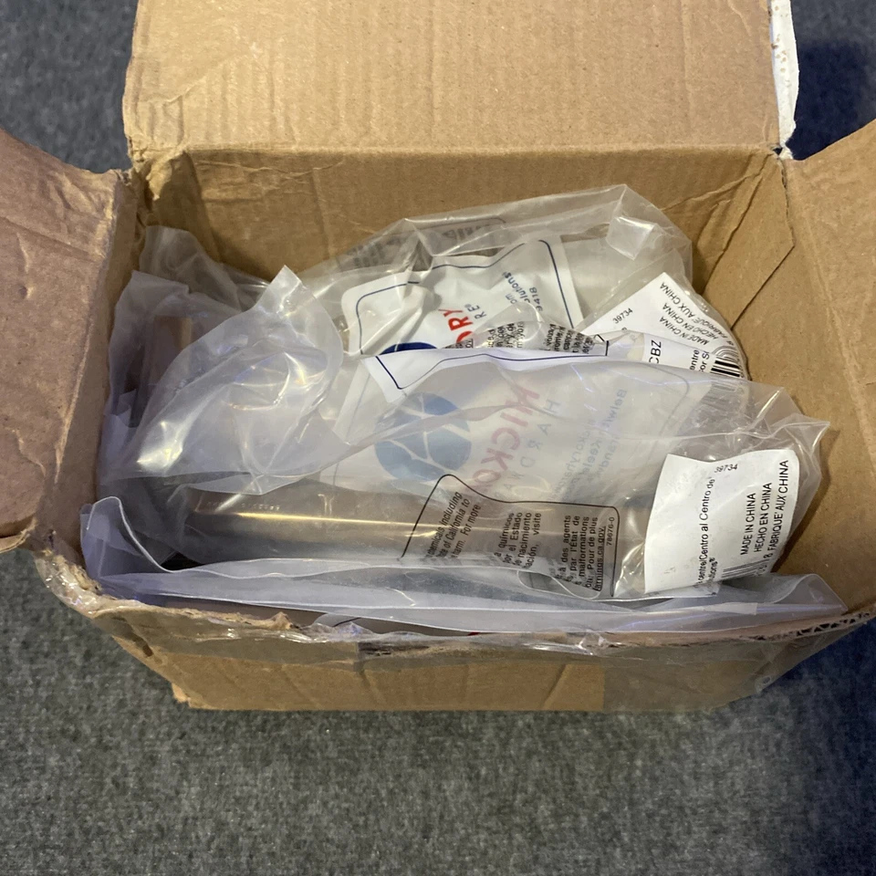 Herrajes de nogal americano HH075328-CBZ tirador 5 1/16 pulgadas Pack de 10 Champagne Bronce Foto 2 de 2