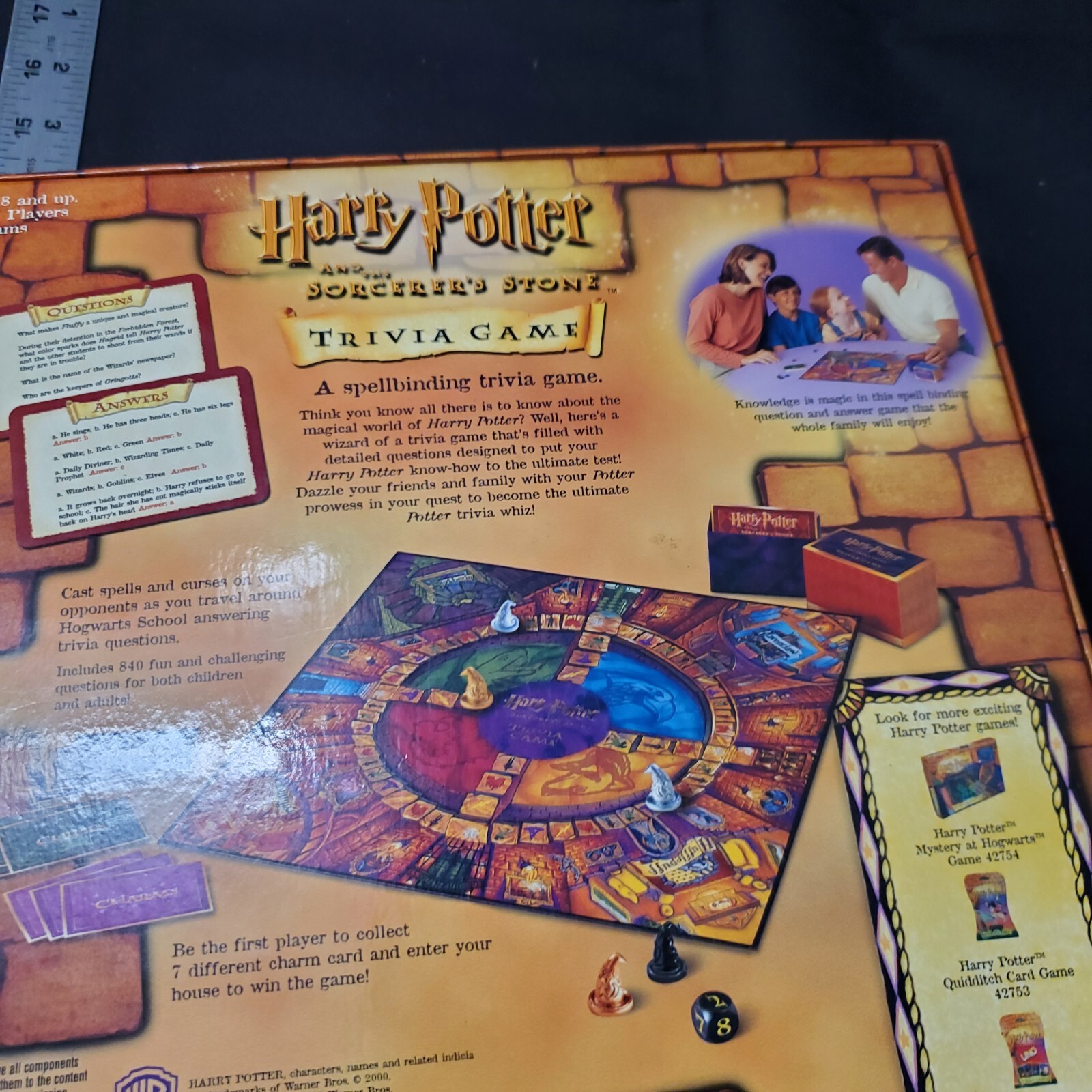 【ハリーポッターファン必見】トリビア　ボードゲーム（英語版） Amazon.com: Winning Moves Harry Potter Ultimate Trivial
