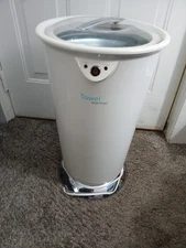 Brookstone Towel Warmer for Towels Robes Light Blankets Model 647156 READ