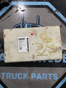PACCAR Peterbilt 579 Cab Control Module CECU CECU3-500L Q21-1128-102