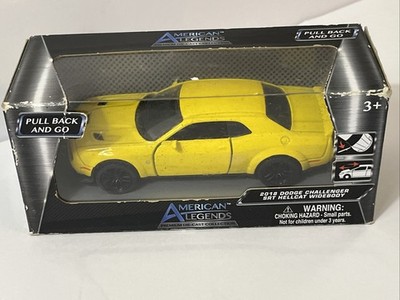 American Legends Diecast Yellow Dodge Challenger SRT Hellcat 1:43 Scale