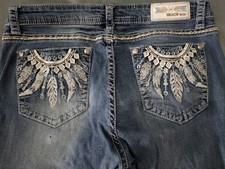 Grace In LA Blue Jeans Women's Size 32 Feather Pockets Stretch Denim READ