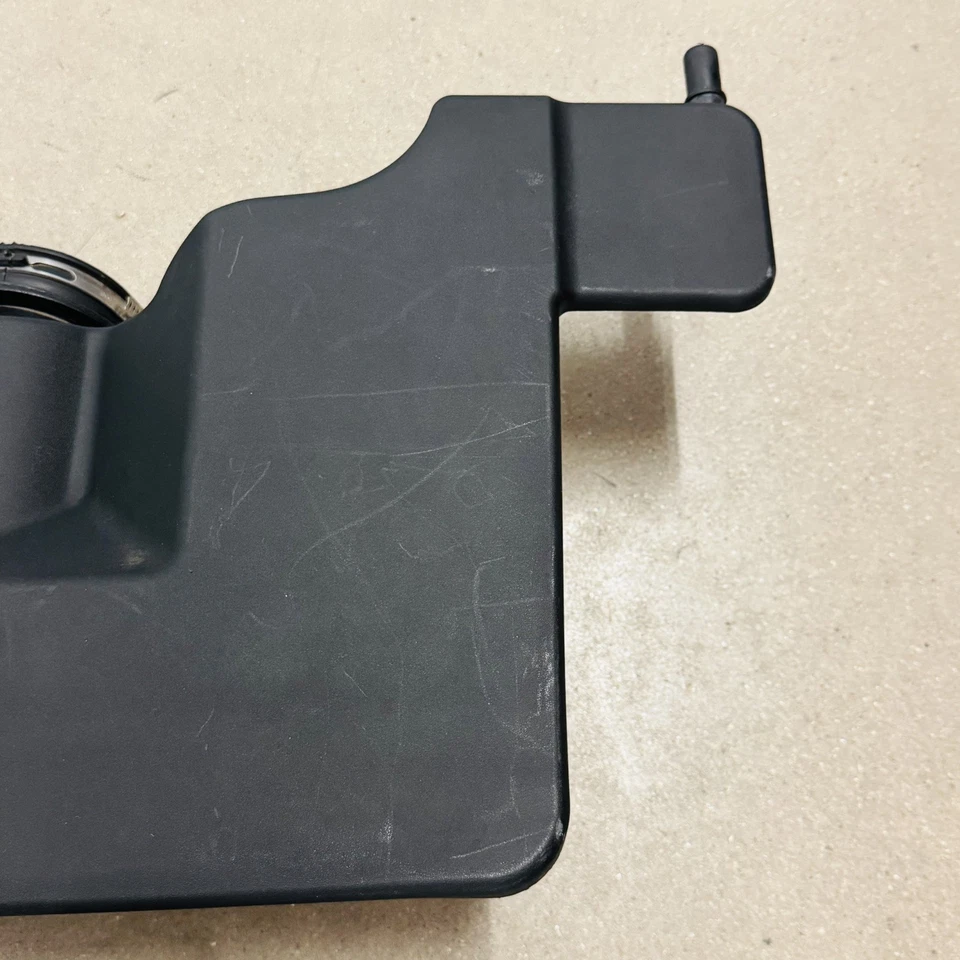 ✅ Resonador de conducto de admisión de aire del motor GM Silverado Sierra V8 2014-2018 6,2 L OEM Foto 2 de 4