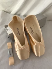 NIB! Chacott Veronese II Pointe Shoe Pink Size 25 D Med Shank