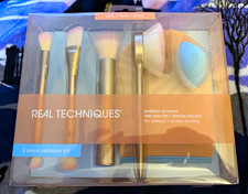 Real Techniques Endless Summer 6pc Radiance Kit Brushes, Makeup Sponge, Mitt