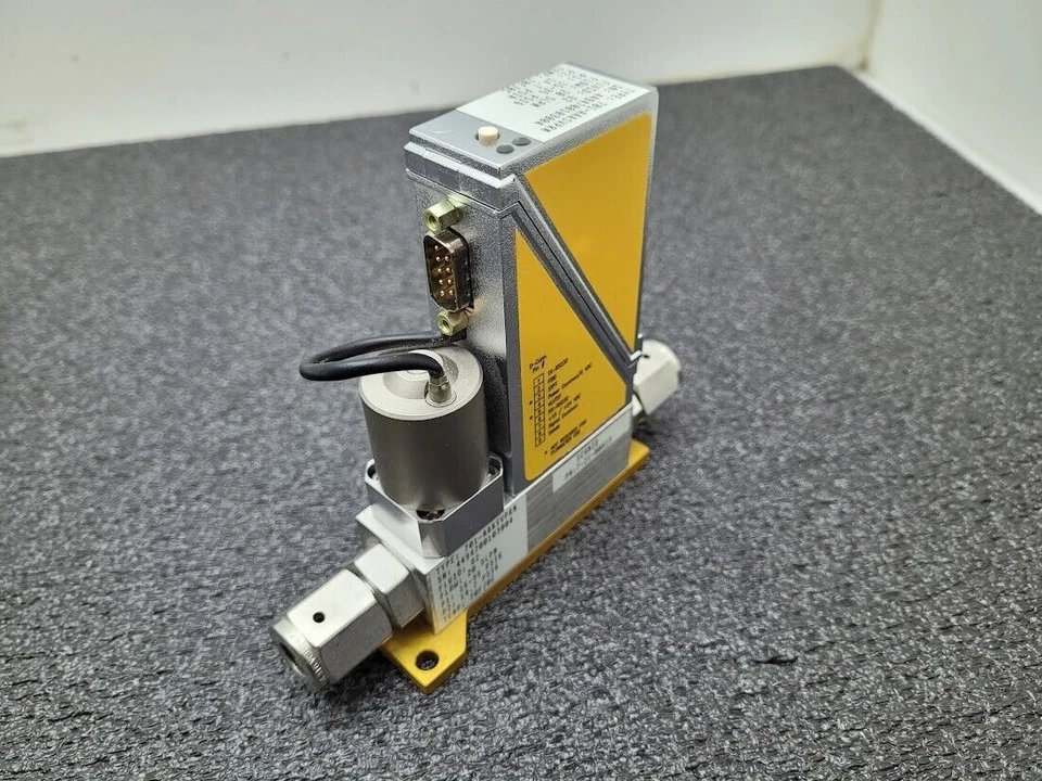 Parker Porter Digital Mass Flow Controller 701-AAASVPRM O2 Oxygen 20 SLPM VCR M - Image 3 of 4