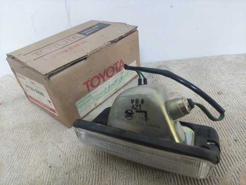 NOS GENUINE TOYOTA トヨタ FRONT SIGNAL LAMP ASSY TOYOPET CORONA CROWN # 81520-29095 - Picture 5 of 6