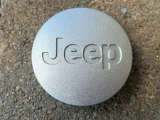 JEEP WRANGLER LIBERTY PATRIOT COMPASS OEM WHEEL CENTER CAP 52090401AB 5HT59TRMAB