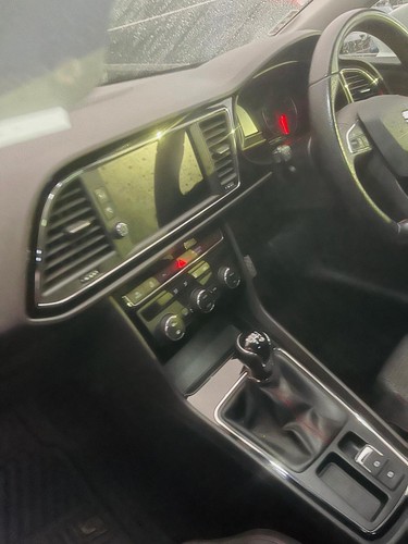 SEAT LEON SPORT EVO TOURER 1.5 FR ESTATE 2018 - Picture 15 of 20