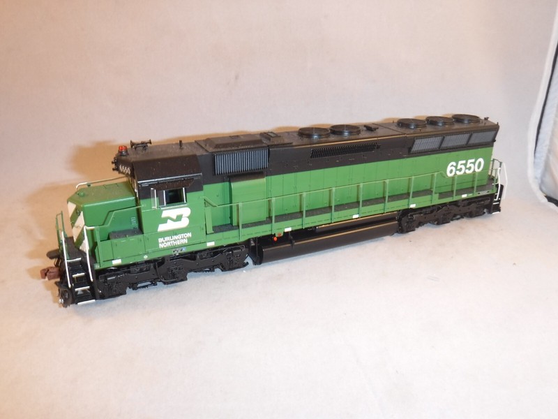 Scale Trains HO Burlington Northern BN EMD SD45 Ph 3 #6550     DCC-ESU Lok Sound