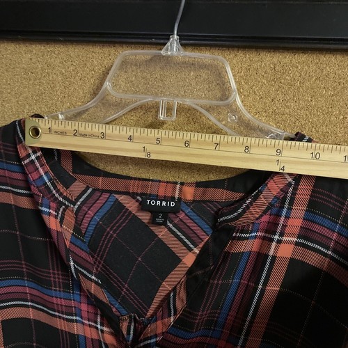 Blusa Top Camisa Mujer Torrid 2 Cuello en V Talla Grande Manga Larga Multicolor A Cuadros - Imagen 7 de 7