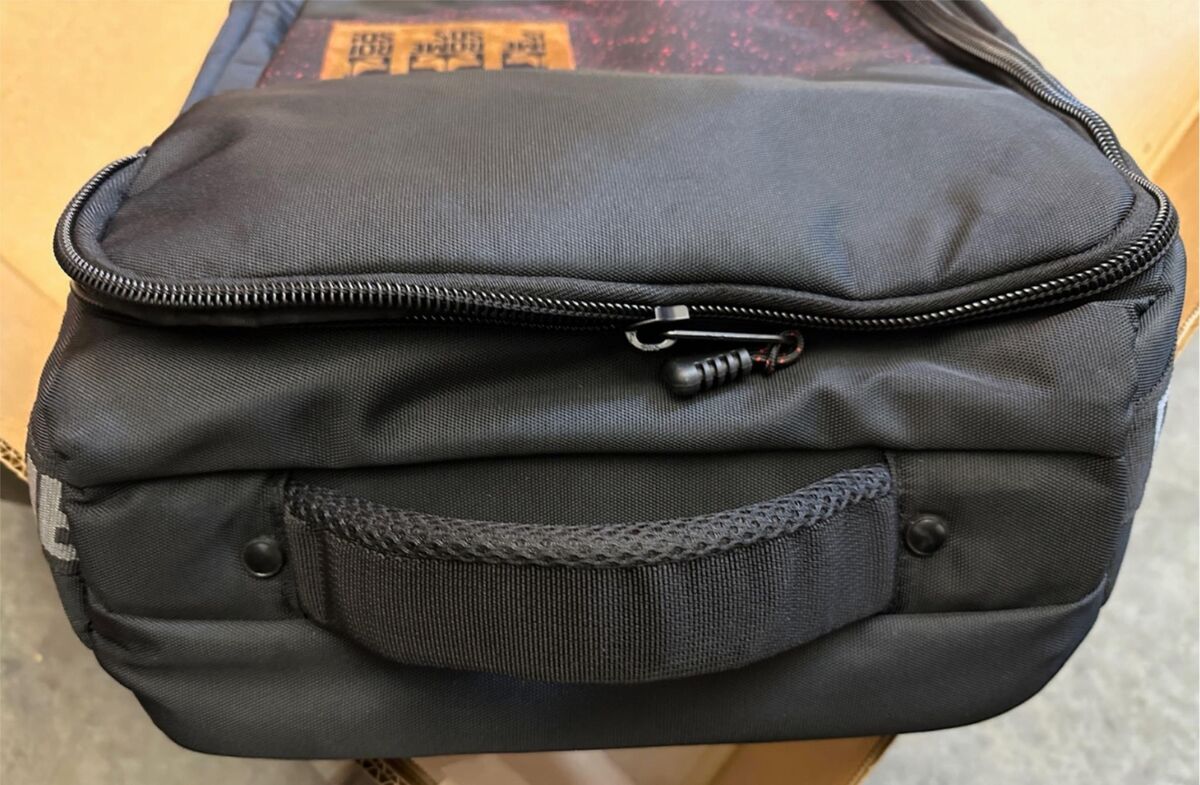 New Rome SDS Escort BoardBag Snowboard Bag Black 168cm / 66 New Rome SDS Escort BoardBag Snowboard Bag Black 168cm / 66
