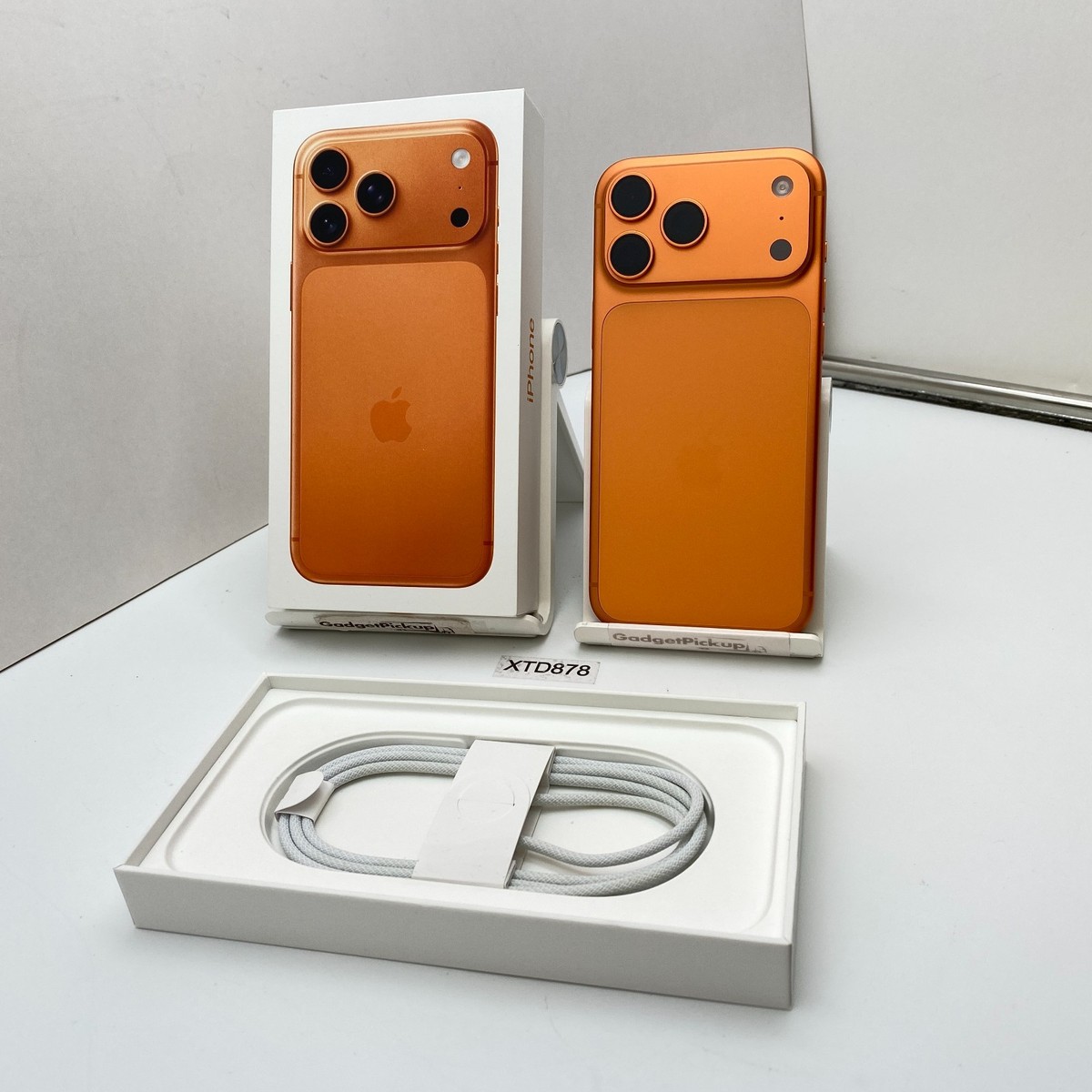 Apple iPhone 17 Pro Max - 1TB - Cosmic Orange (AT&T/Cricket ONLY